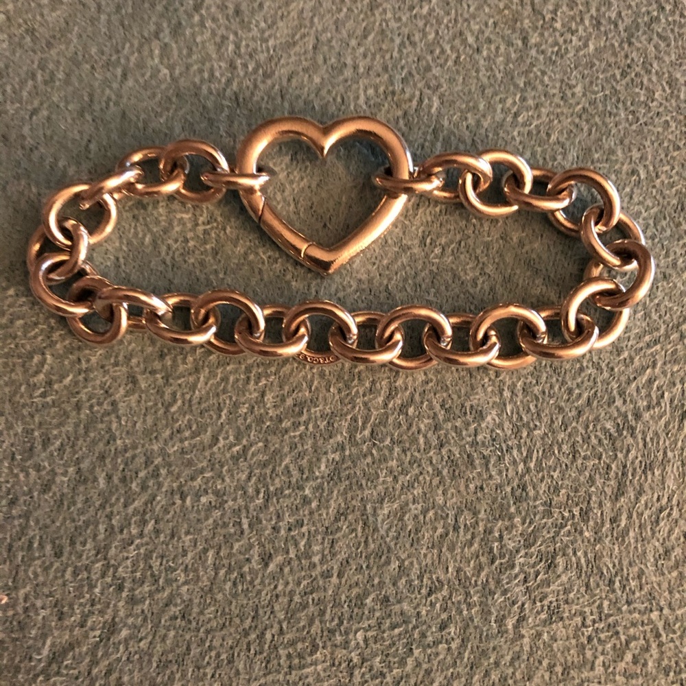 Tiffany&Co Clasping heart link bracelet 7/7 1/2”